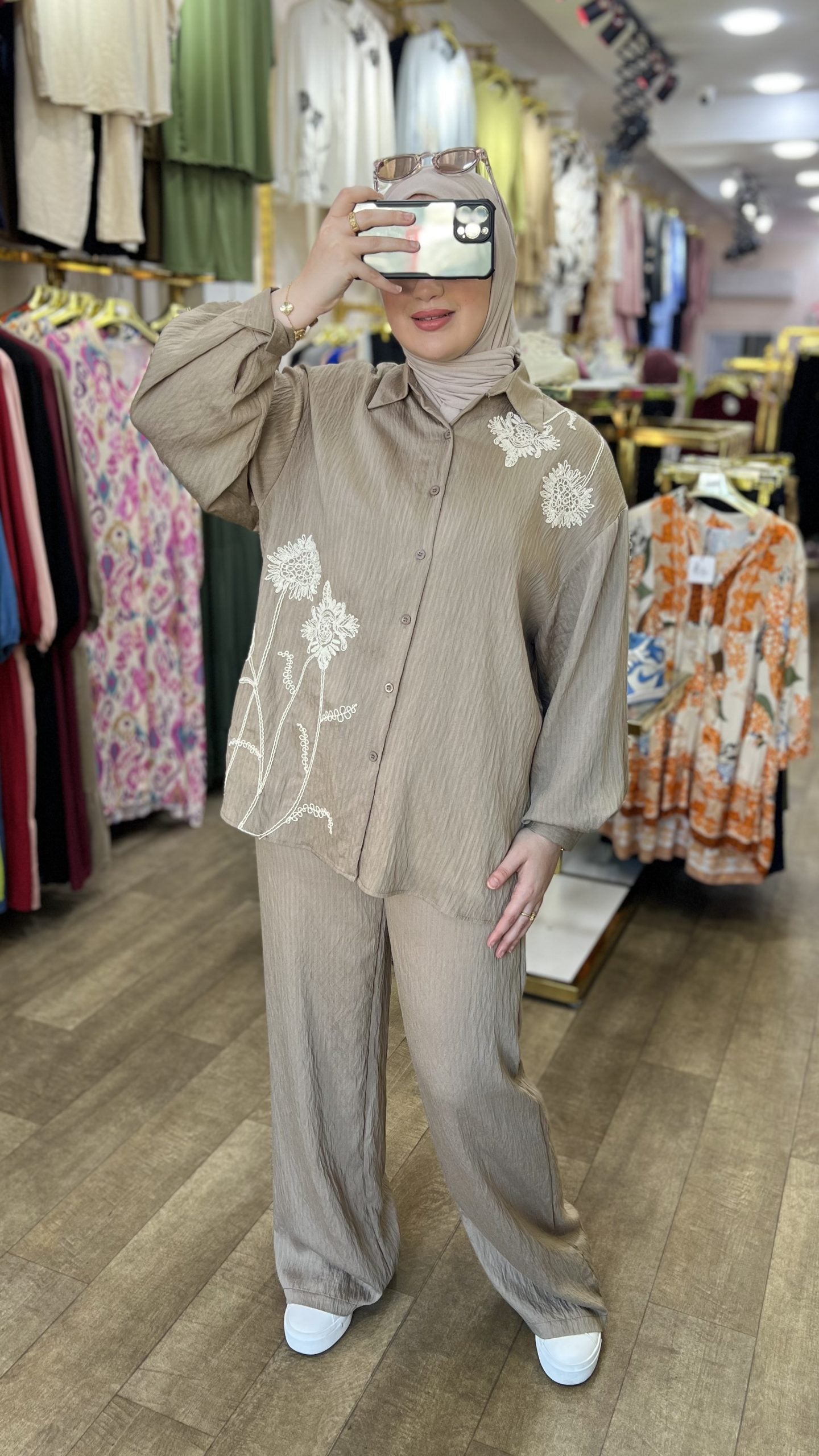 Ensemble Femme Grande Taille – Brodé à Fleurs Élégantes