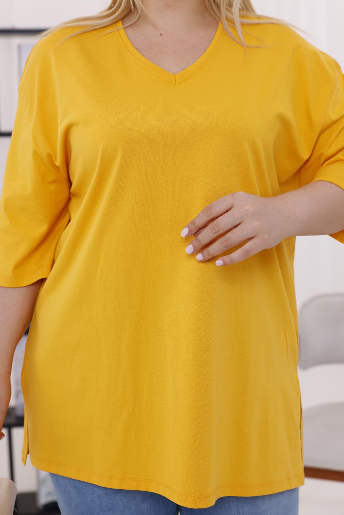 V-Neck Oversize Slit T-shirt